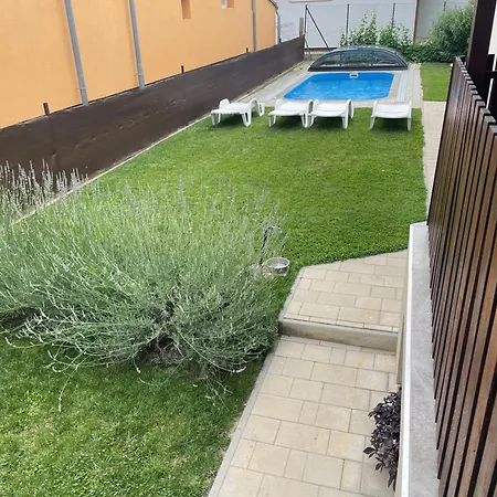 Lili Apartament *