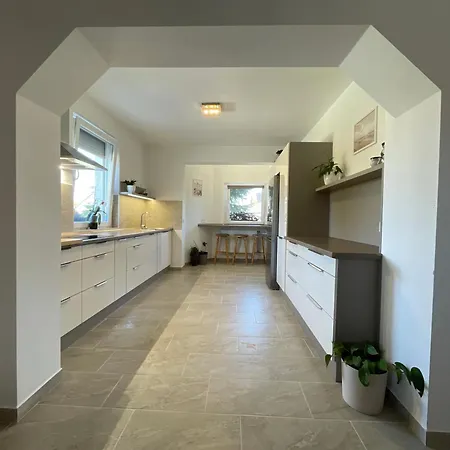 Lili Lägenhet Balatonkeresztúr