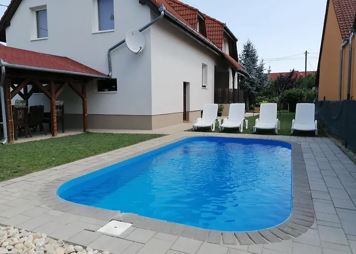 Lili Apartament Balatonkeresztúr